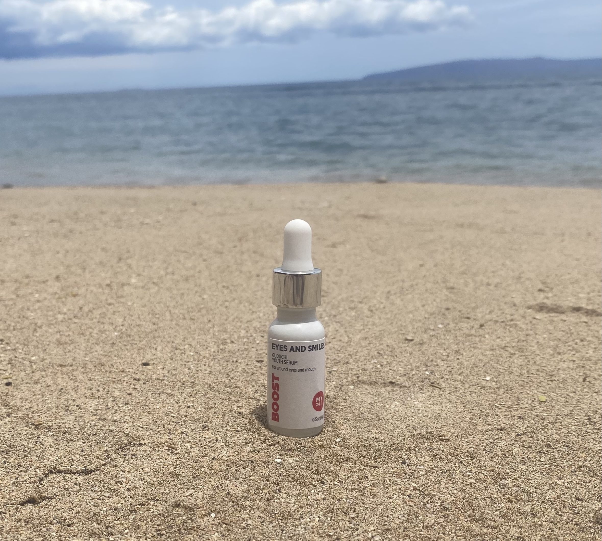 MY24/7 by Red Pantz eye serum. Eyes and smiles guduchi youth serum. Certified organic.