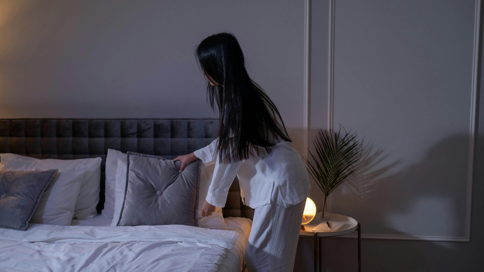 The sleep hack with Ayurveda and modern sleep science. Created by Red Pantz.